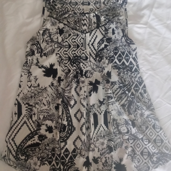 Top - Picture 3 of 3